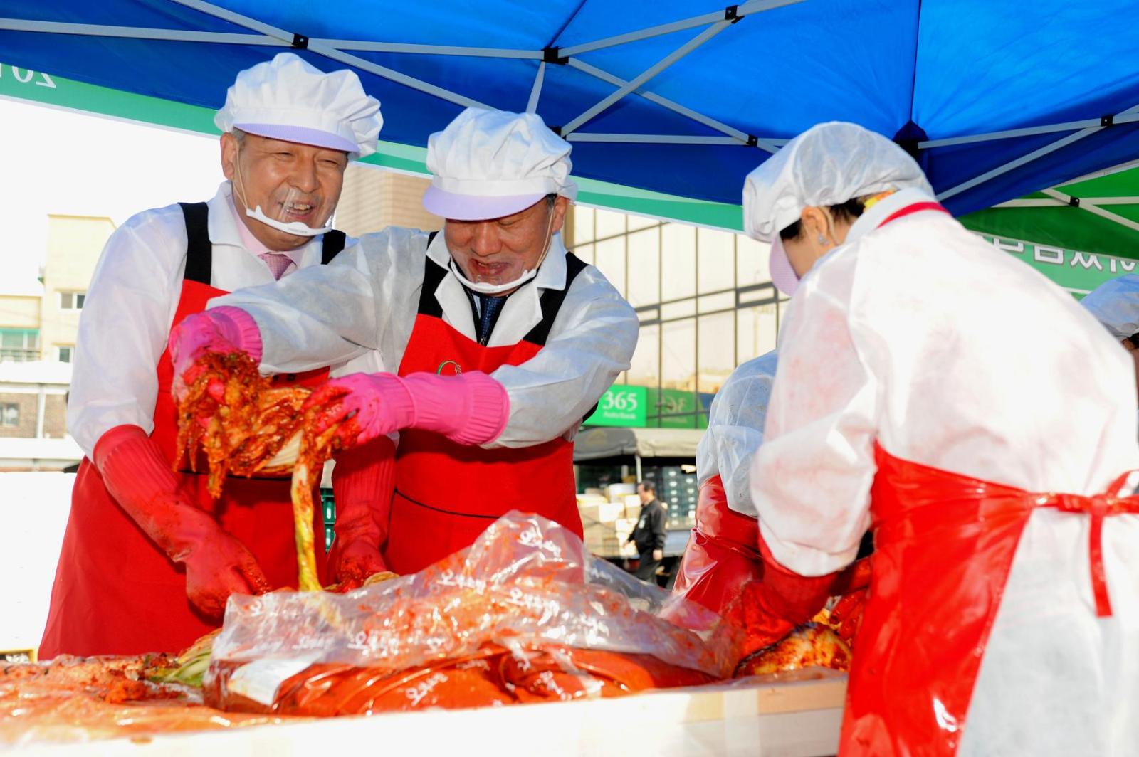 남인천농협, 사랑의 김장김치 나눔행사의 1번째 이미지