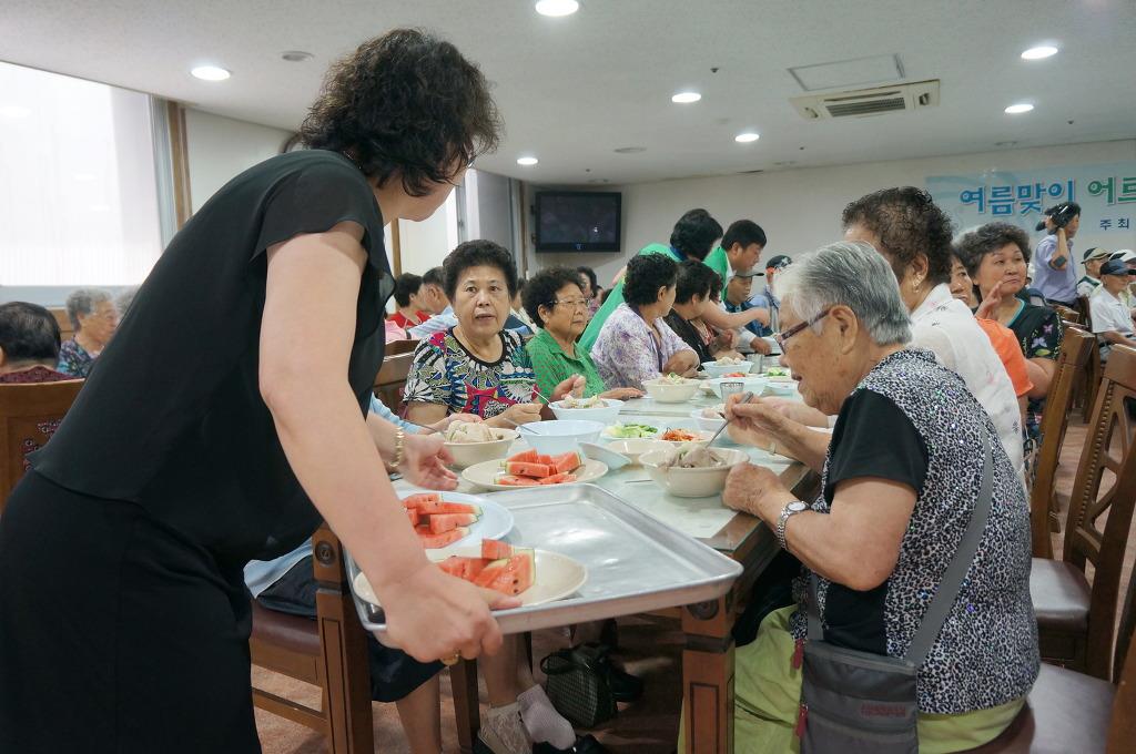 청학동, 여름맞이 어르신 초청 삼계탕 잔치의 2번째 이미지