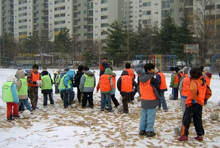 연수3동 주민자치센터 꿈돌이유소년축구단 운영의 1번째 이미지