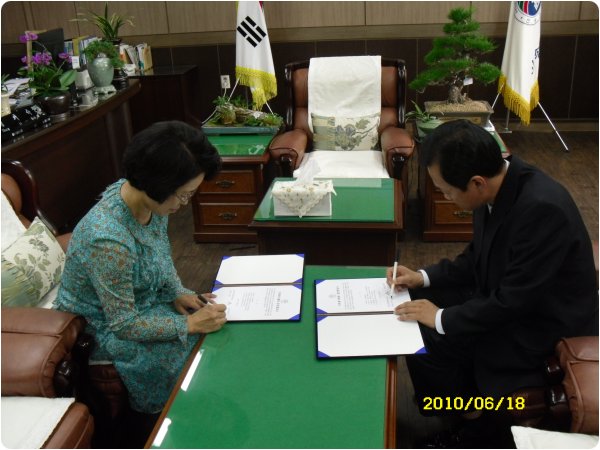 연수구자원봉사센터 신송고등학교와 자원봉사활동 결연 협약식 실시의 2번째 이미지